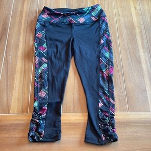 Maurice’s workout capris with side design size small